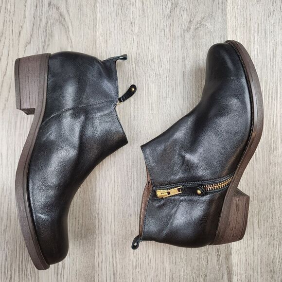 NWOB Eric Michael London Leather Ankle Booties size 6 - Picture 5 of 11